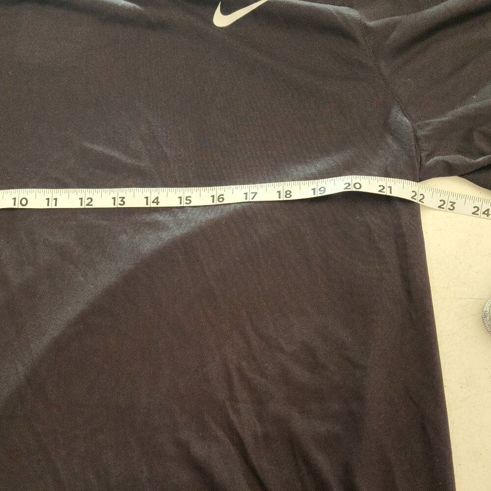 Nike Dri Fit Shirt - Picture 6 of 6